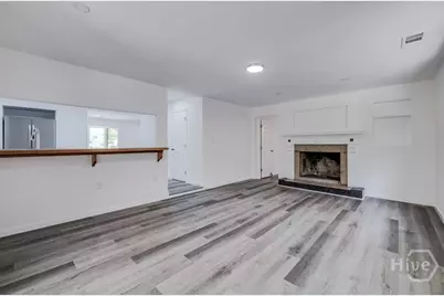 8508 Clarke Avenue, Savannah, GA 31406 - Photo 11