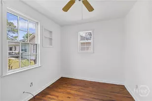215 W 59th St, Savannah, GA 31405 - Photo 13