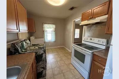 1225 E 55th Street, Savannah, GA 31404 - Photo 3