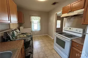 1225 E 55th St, Savannah, GA 31404 - Photo 3