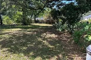1225 E 55th St, Savannah, GA 31404 - Photo 15