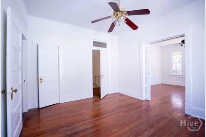 210 W W 41st Street, Savannah, GA 31401 - Photo 7