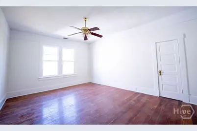 210 W W 41st Street, Savannah, GA 31401 - Photo 9