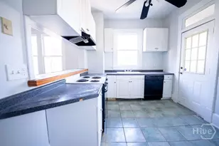 210 W W 41st St, Savannah, GA 31401 - Photo 15