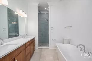 304 W 38th St, Savannah, GA 31401 - Photo 17