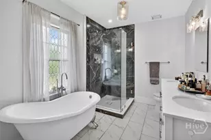 416 W 36th St, Savannah, GA 31401 - Photo 29