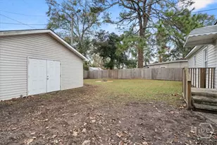 325 Manor Dr, Savannah, GA 31404 - Photo 17