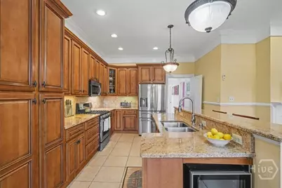 1007 Lincoln Street, Savannah, GA 31401 - Photo 15