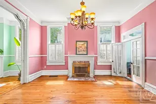 1007 Lincoln St, Savannah, GA 31401 - Photo 9