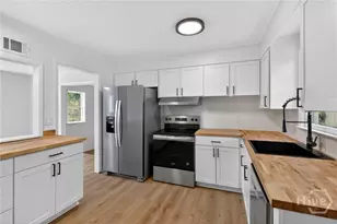 325 Bunting Dr, Savannah, GA 31404 - Photo 15