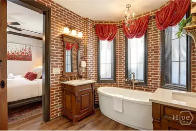 220 E State Street, Savannah, GA 31401 - Photo 65