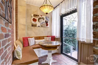220 E State Street, Savannah, GA 31401 - Photo 23