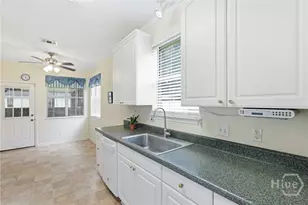 1159 Mohawk St, Savannah, GA 31419 - Photo 9