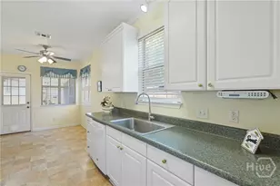 1159 Mohawk St, Savannah, GA 31419 - Photo 7