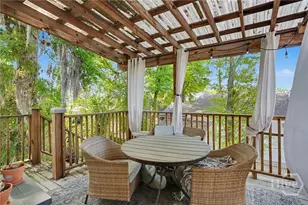 225 W 41st St, Savannah, GA 31401 - Photo 11