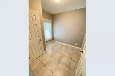 1110 New Jersey Avenue, Savannah, GA 31404 - Photo 5