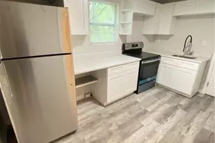 2023 Gugel St, Savannah, GA 31415 - Photo 7