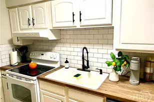 216 W Bolton St, Savannah, GA 31401 - Photo 51