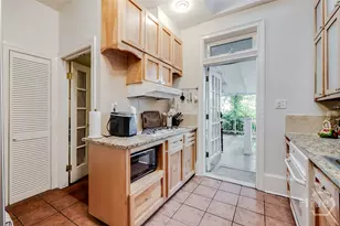 216 W Bolton St, Savannah, GA 31401 - Photo 17