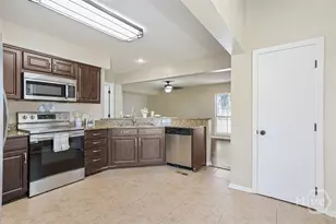 2 Oemler Ct E, Savannah, GA 31410 - Photo 15