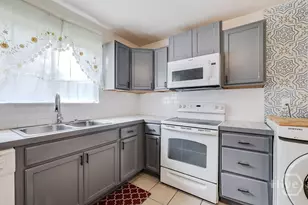 527 Tibet Ave, Savannah, GA 31406 - Photo 15
