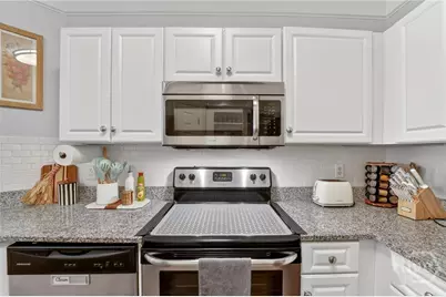 2513 Whitemarsh Way, Savannah, GA 31410 - Photo 11