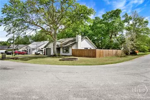 1371 Forest Lake Dr, Hinesville, GA 31313 - Photo 5