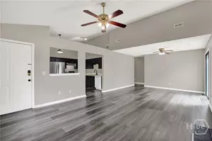 1371 Forest Lake Dr, Hinesville, GA 31313 - Photo 9