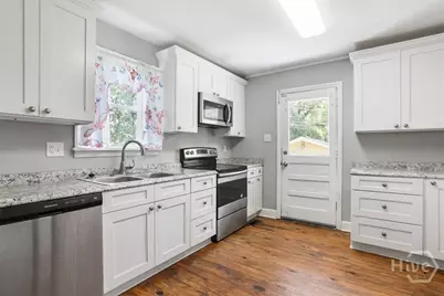 2403 E 37th Street, Savannah, GA 31404 - Photo 25