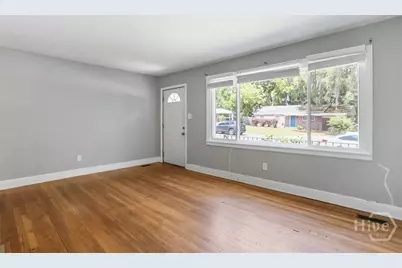 2403 E 37th Street, Savannah, GA 31404 - Photo 7