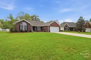 372 Belle Grove Cir, Richmond Hill, GA 31324 - Photo 3