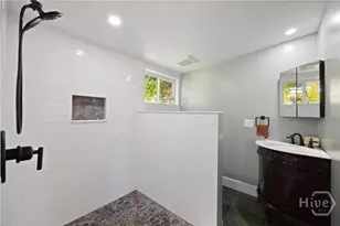 629 E 38th St, Savannah, GA 31401 - Photo 27