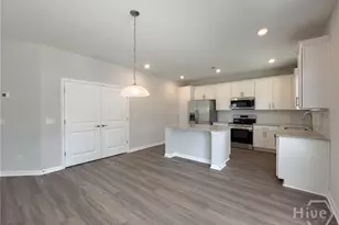115 Melody Dr, Pooler, GA 31322 - Photo 5