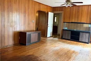 1304 E 52nd Street E, Savannah, GA 31404 - Photo 5