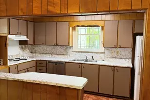 1304 E 52nd Street E, Savannah, GA 31404 - Photo 7
