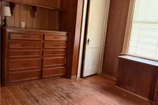 1304 E 52nd Street E, Savannah, GA 31404 - Photo 13