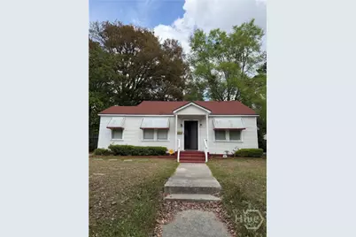 1304 E 52nd Street E, Savannah, GA 31404 - Photo 1