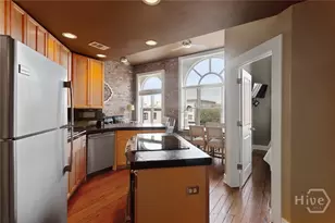 110 Barnard St, Savannah, GA 31401 - Photo 5