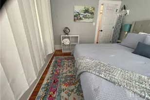 210 E State St, Savannah, GA 31401 - Photo 21