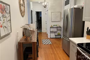 210 E State St, Savannah, GA 31401 - Photo 13