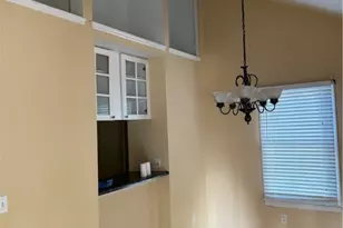 632 W 31st St, Savannah, GA 31415 - Photo 3