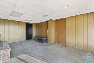 2704 River Dr, Savannah, GA 31404 - Photo 15