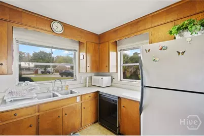 2704 River Drive, Savannah, GA 31404 - Photo 5