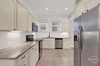 856 E 35th Street, Savannah, GA 31401 - Photo 13