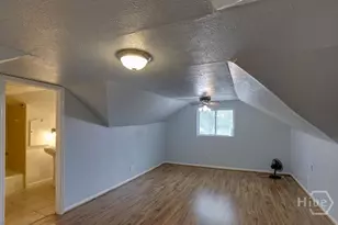 404 E 40th St, Savannah, GA 31401 - Photo 23