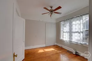404 E 40th St, Savannah, GA 31401 - Photo 17