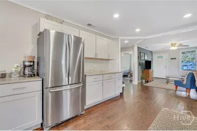 2106 Bolling Street, Savannah, GA 31404 - Photo 13