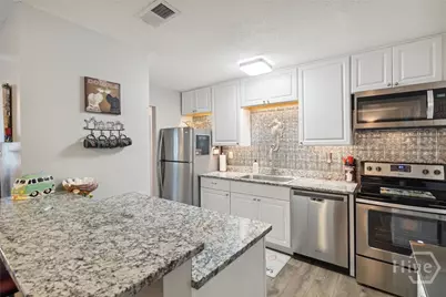 204 Kevin Drive, Savannah, GA 31406 - Photo 9