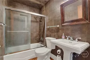 105 W Oglethorpe Ave, Savannah, GA 31401 - Photo 23