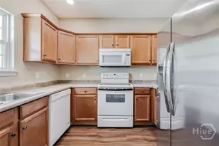 131 Cypress Pointe Dr, Richmond Hill, GA 31324 - Photo 5